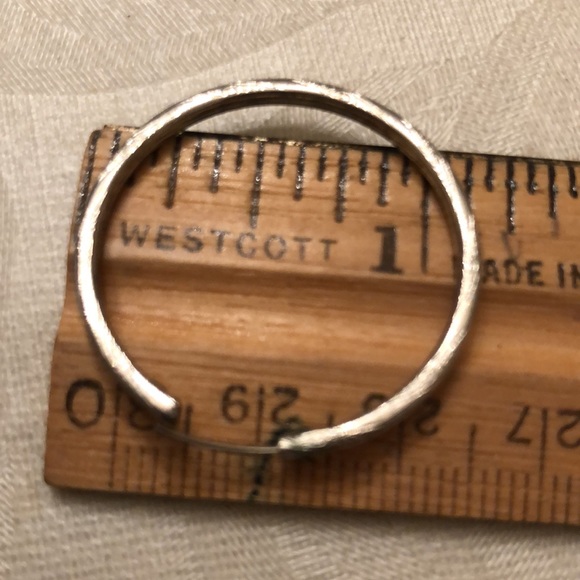 NWT silver etched hypo allergenic thin hoops - Picture 4 of 8